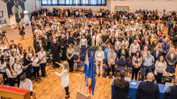 Ceremonia Deschiderii Noului An De Nv M Nt La Universitatea Din