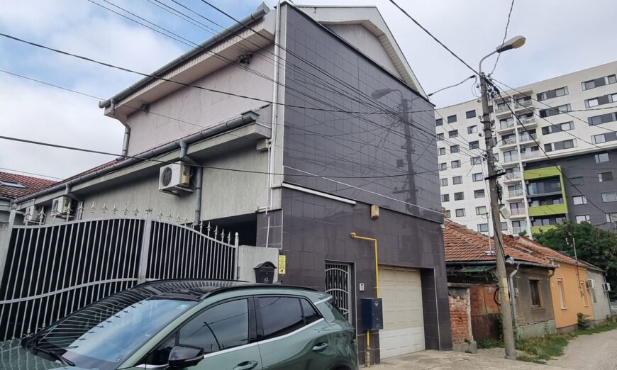 Casă P+M, 4 camere, str Lebedei, singur in curte - 600 E. Comision 0